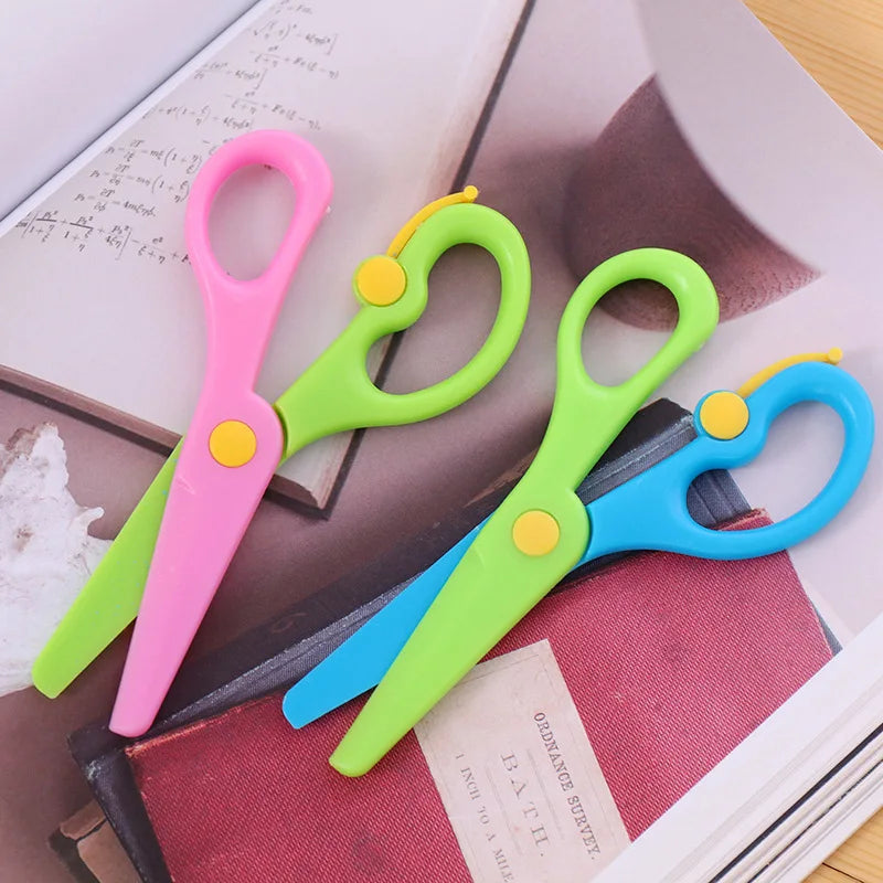 Mini Safety Scissors 137mm – Kids Paper Cutting Tool for School
