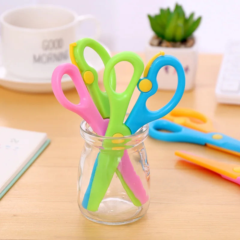 Mini Safety Scissors 137mm – Kids Paper Cutting Tool for School