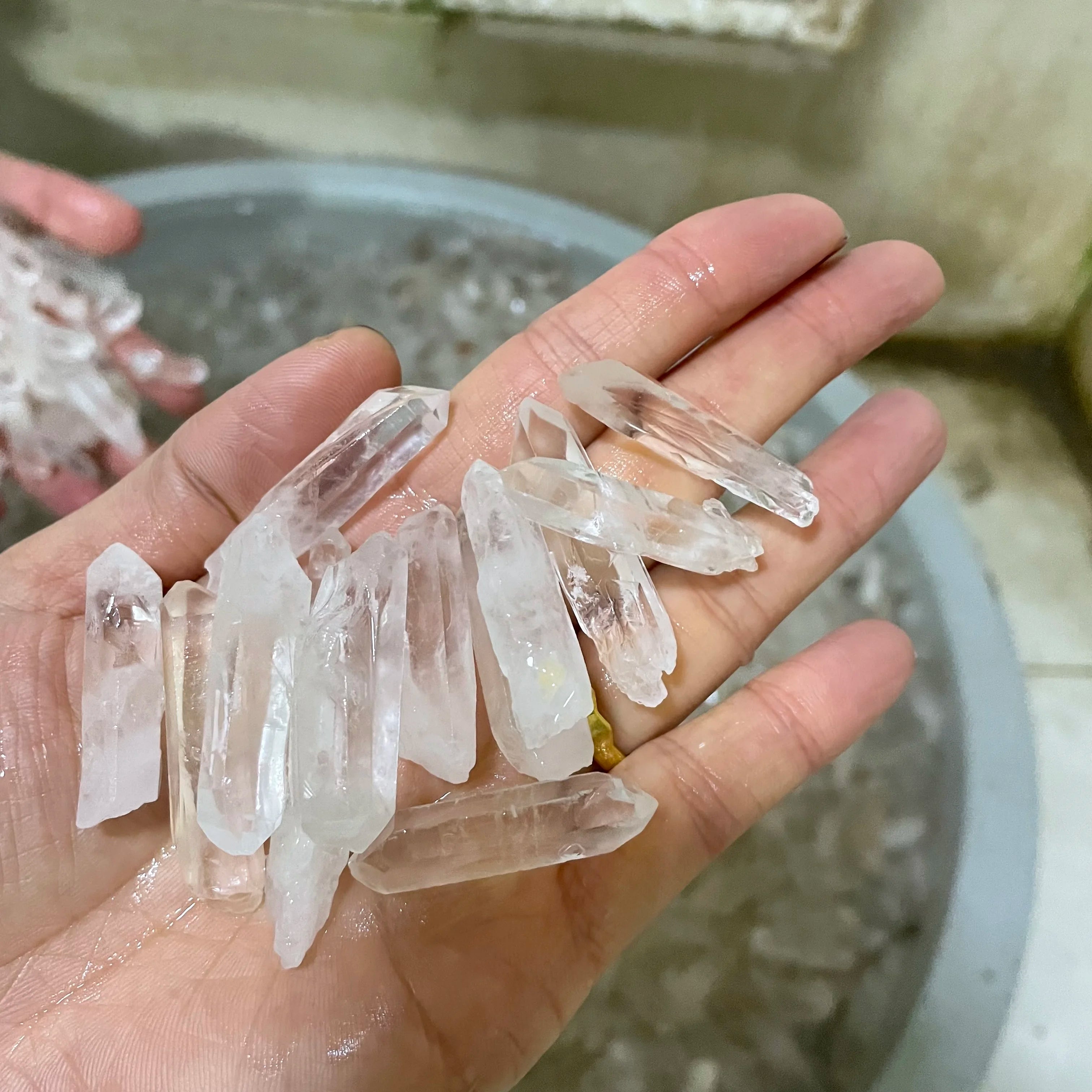 1000g Natural Clear Quartz Crystal – Healing Point Wand & Mineral Specimen