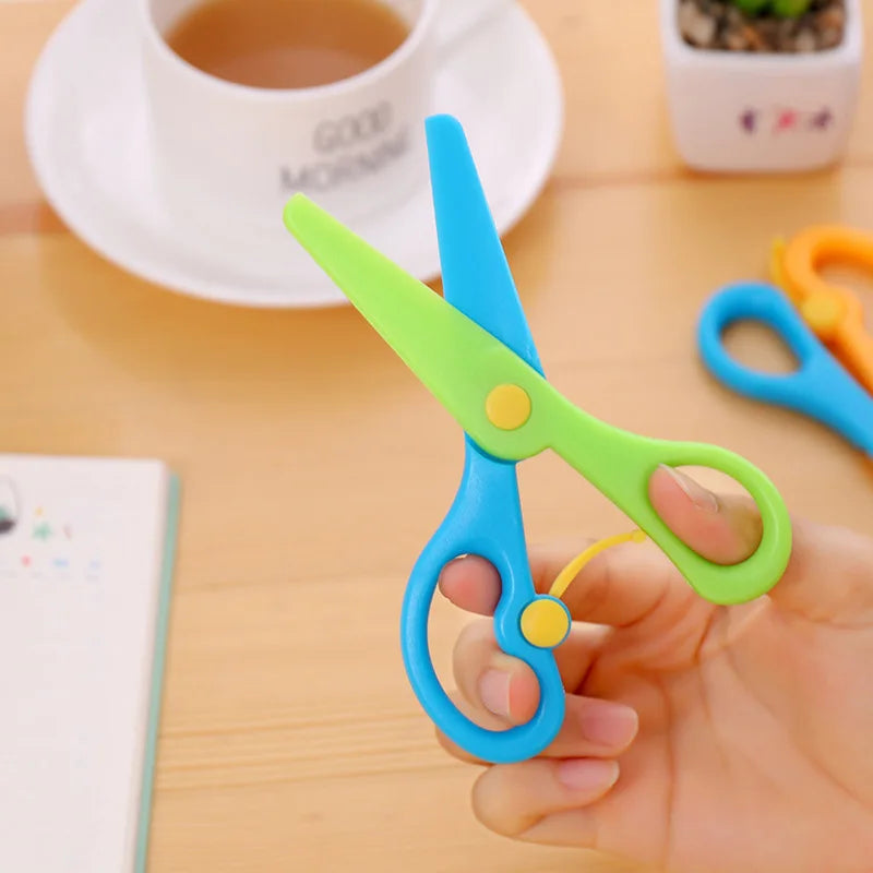 Mini Safety Scissors 137mm – Kids Paper Cutting Tool for School